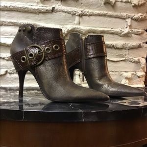 Carlos Santana Avenger bronze ankle boot